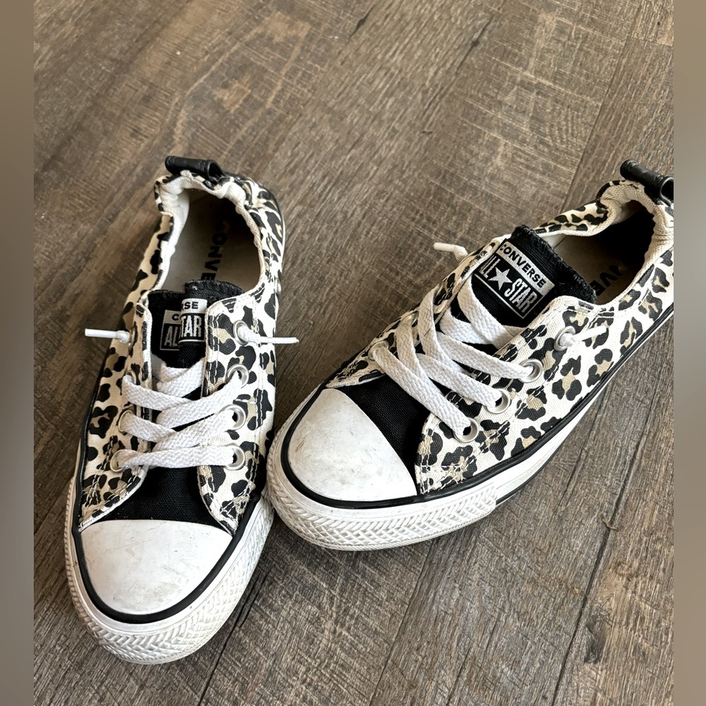 Converse - Leopard Ladies size 7
